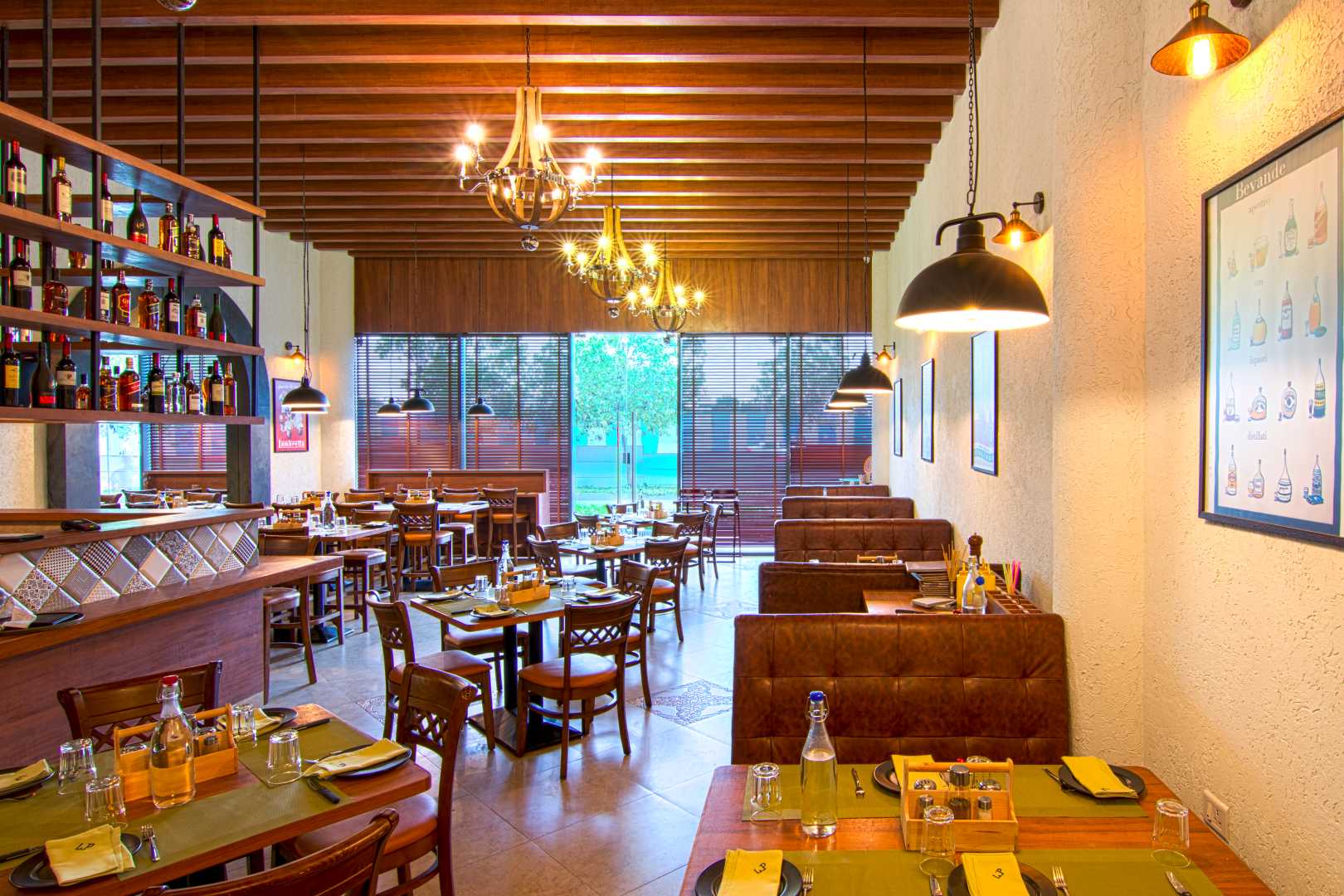 La Pizzeria Pune Interior Image 1